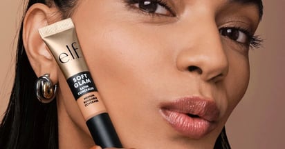 Social elf Soft Glam Satin Concealer