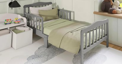 Dream On Me Classic Design Toddler Bed