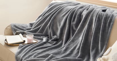 Bedsure Soft Fleece Throw Bed Blanket