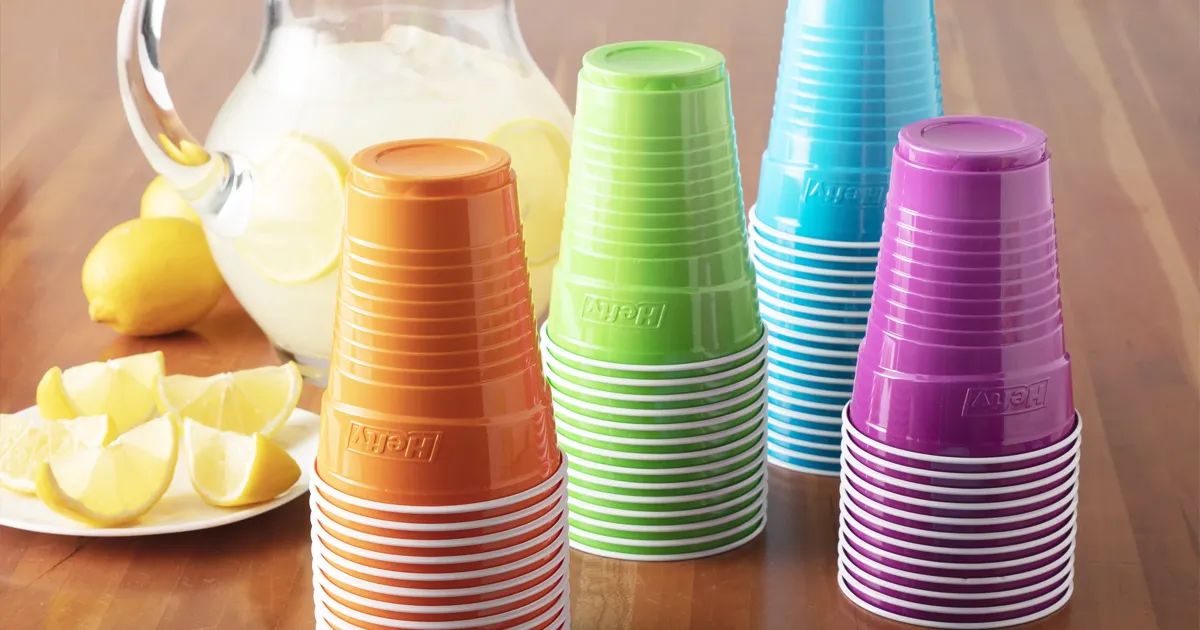 Hefty Plastic Party Cups 100-Count Pack