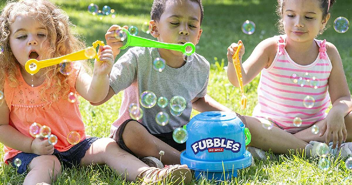 Fubbles No-Spill Big Bubble Bucket on Amazon