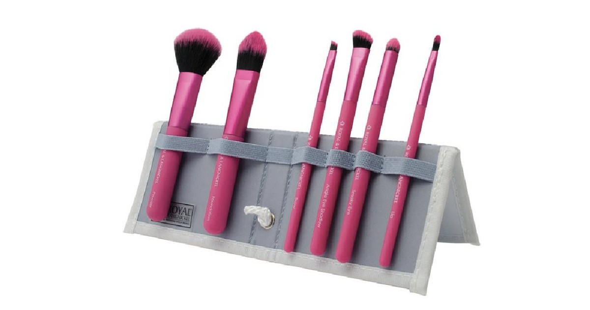 Moda Makeup Brush Set at Walmart