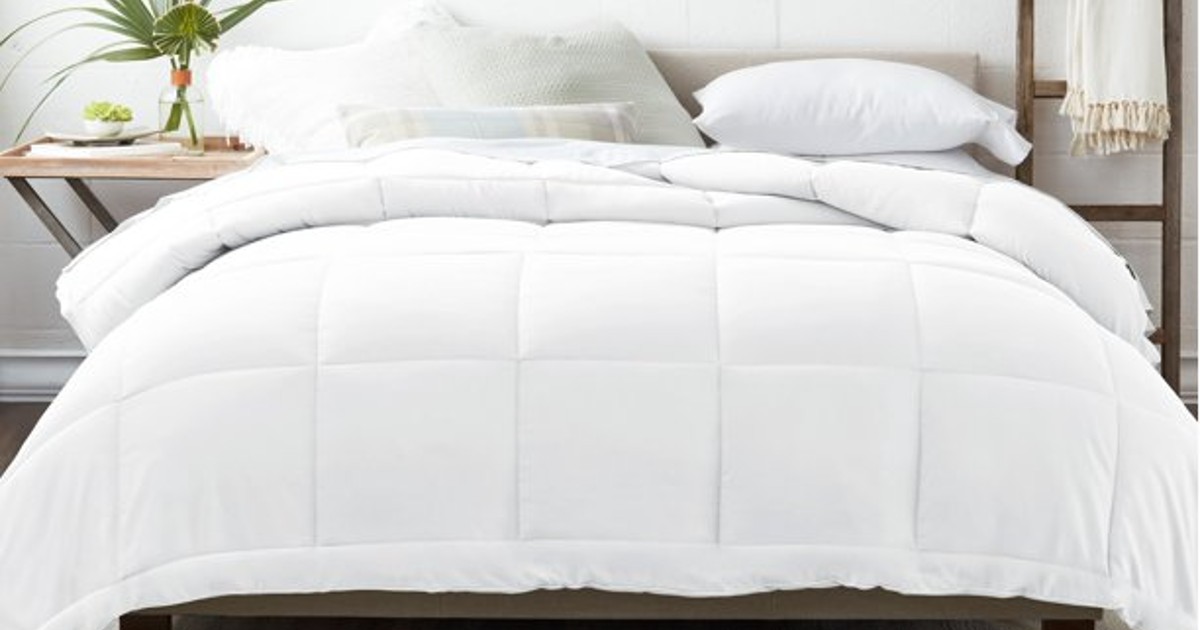 Noble Linens Alternative Down Comforter 