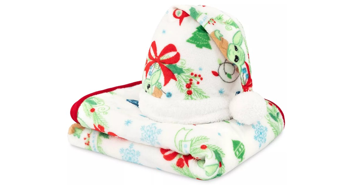 Disney Mandalorian Blanket & Santa Hat Set 