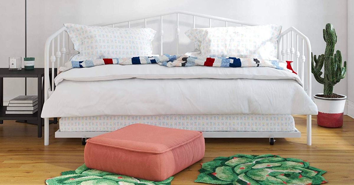 Twin Size White Daybed at Amazon