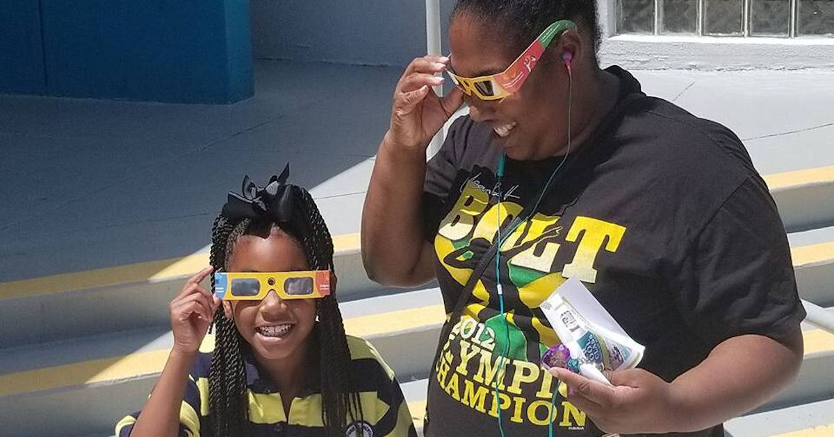 solar eclipse activities for libraries free