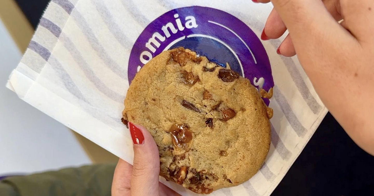 Insomnia Cookies Free Cookie