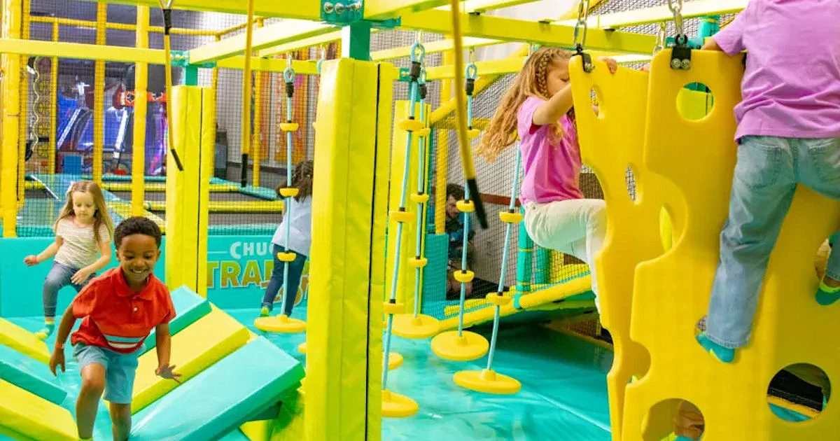 Chuck E Cheese Free Admissiom